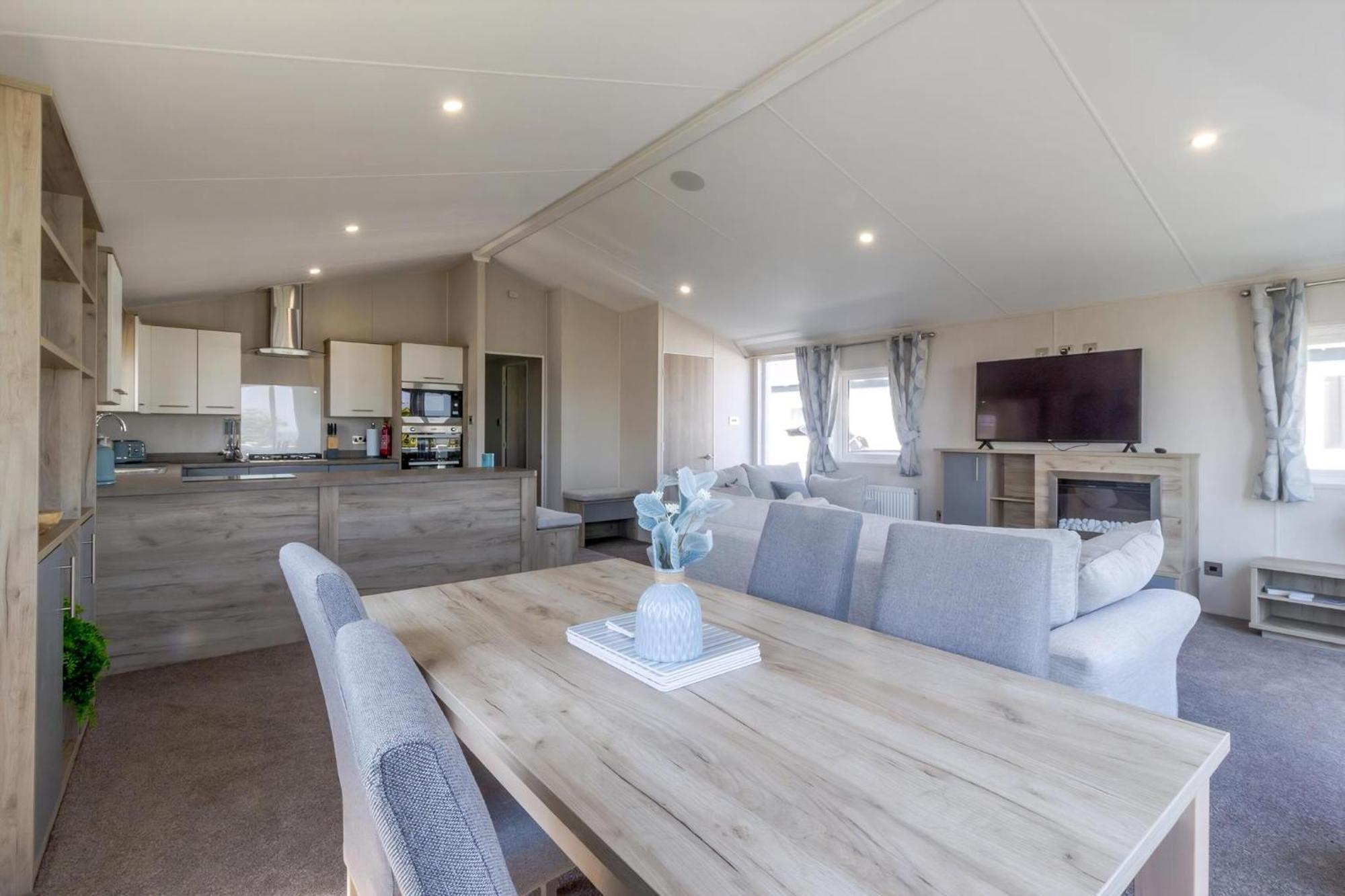 Stunning 6 Berth Lodge With Full Sea Views In Suffolk Ref 68007Cr Lowestoft Exteriér fotografie