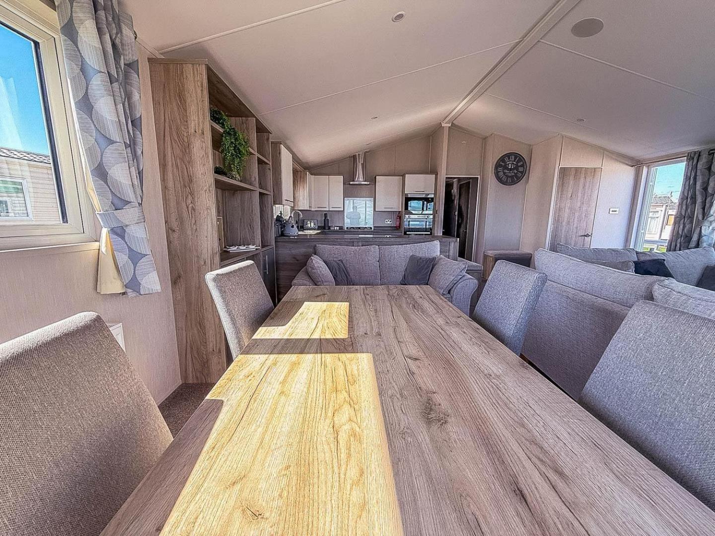 Stunning 6 Berth Lodge With Full Sea Views In Suffolk Ref 68007Cr Lowestoft Exteriér fotografie